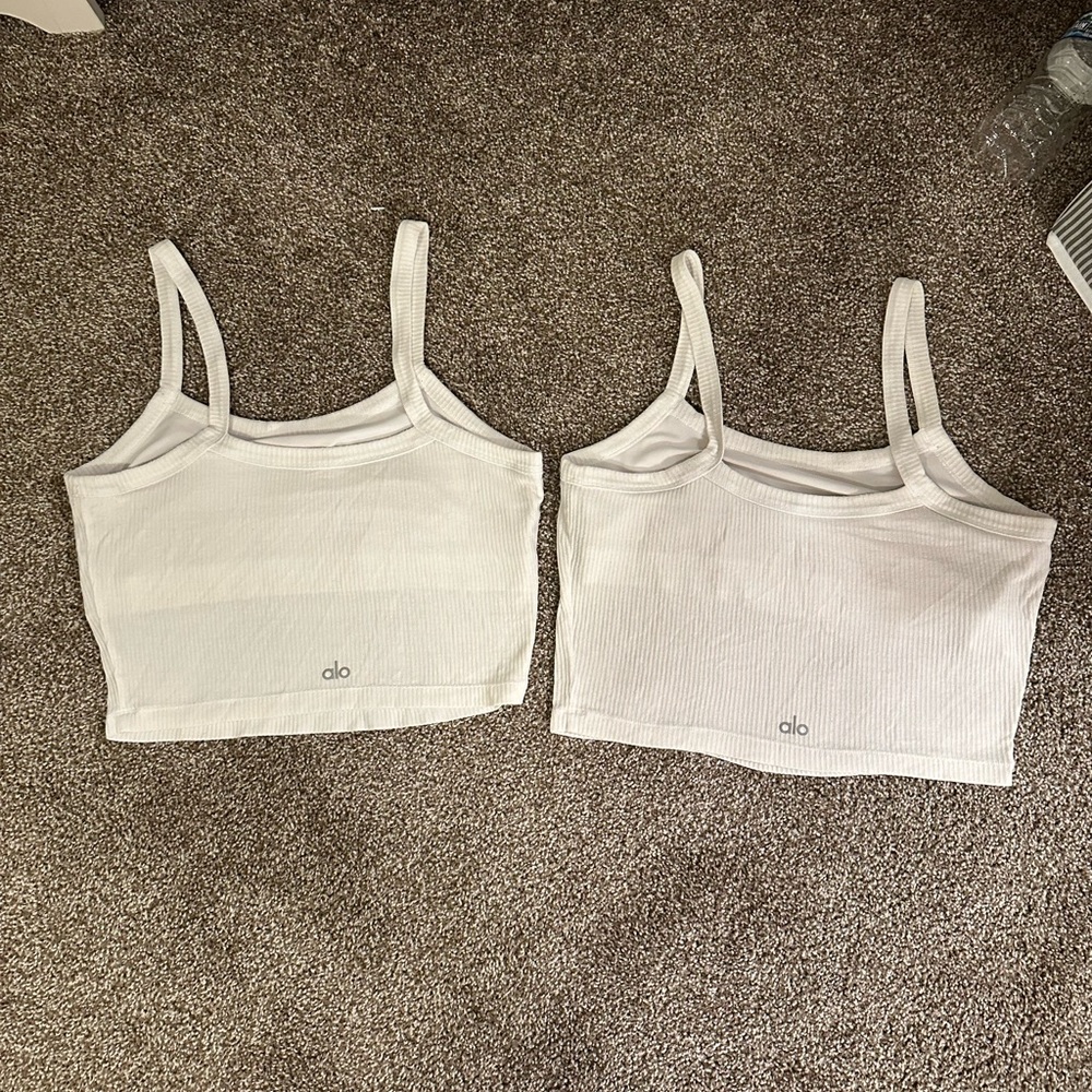 Alo yoga tops